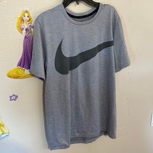 Nike Dry fit size Small mens T-shirt